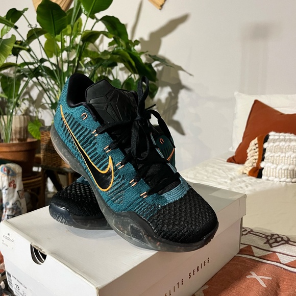 Size 13 Kobe Elite Low Sneakers main image 2